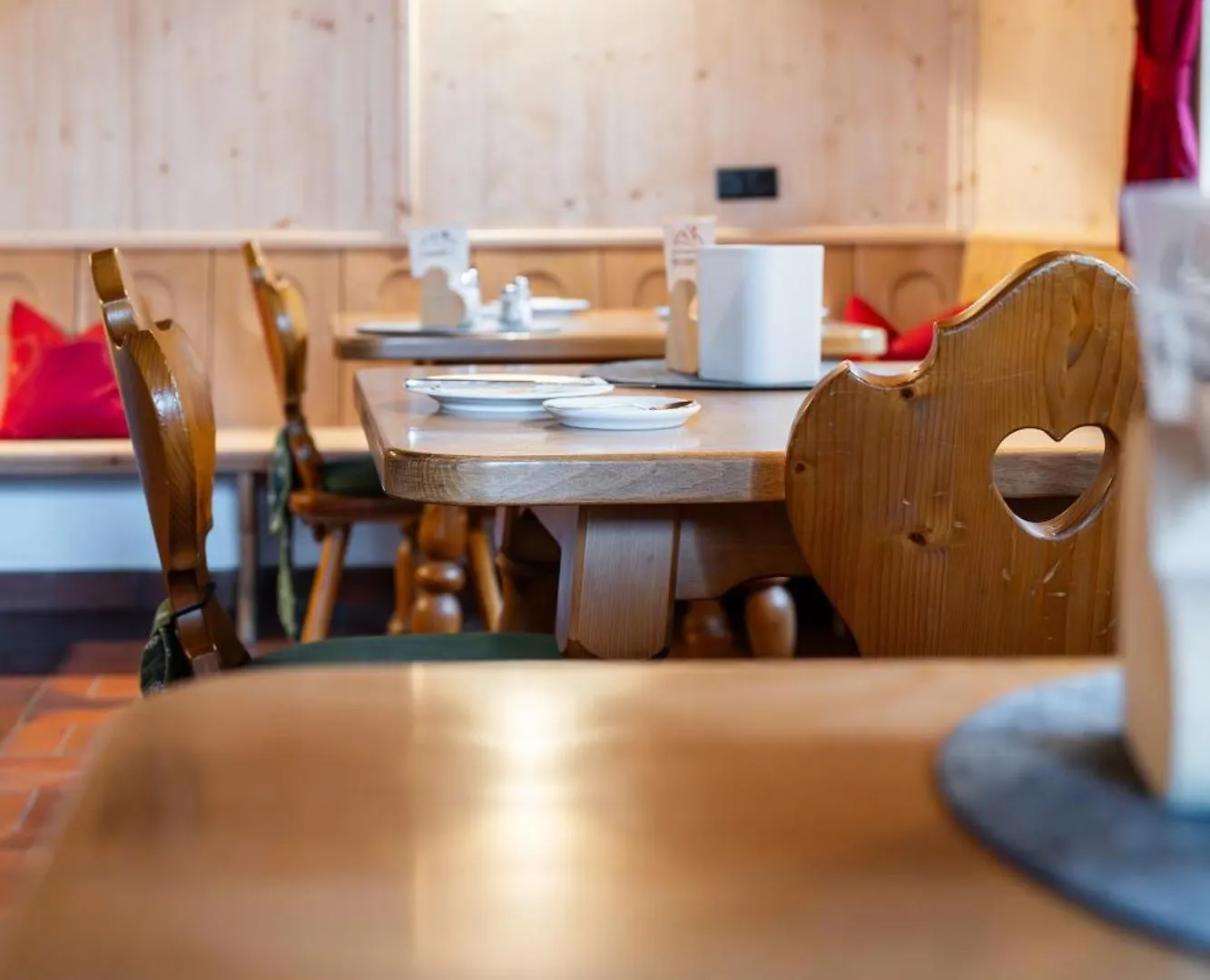 Stauders Zimmer Und Ferienwohnungen Mutters 4*,