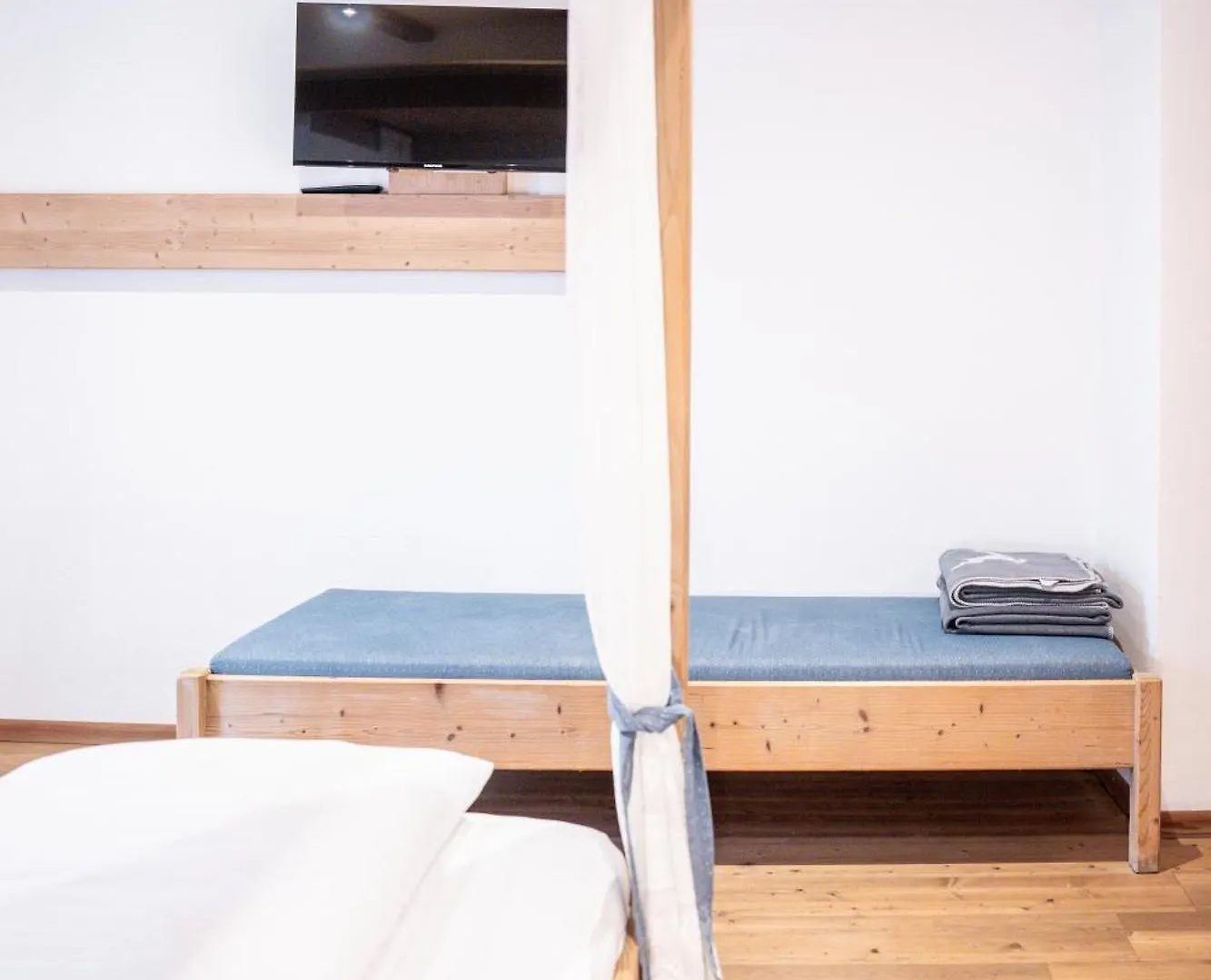 Stauders Zimmer Und Ferienwohnungen Mutters 4*,  Austria